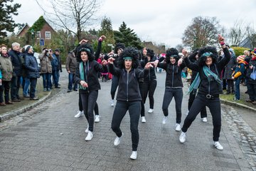 Bild 236 - Latuff Umzug